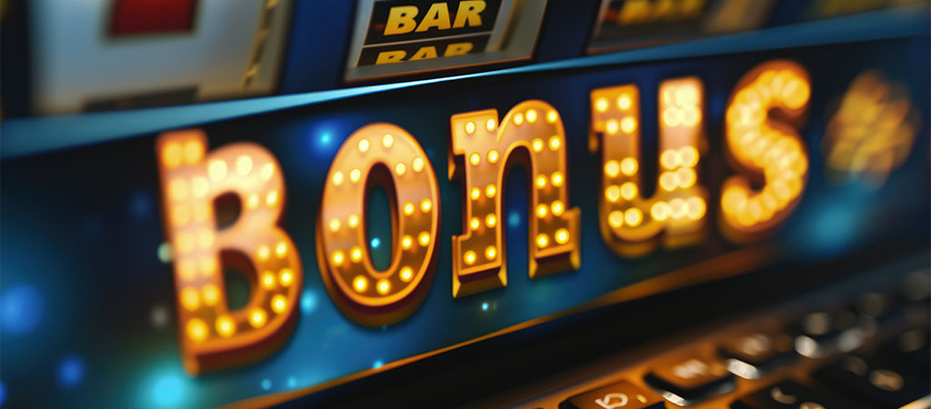 bonus kasynowy, automaty do gry, napisy neonowe, jackpot, promocje kasynowe, darmowe spiny, wygrane, online slot, hazard